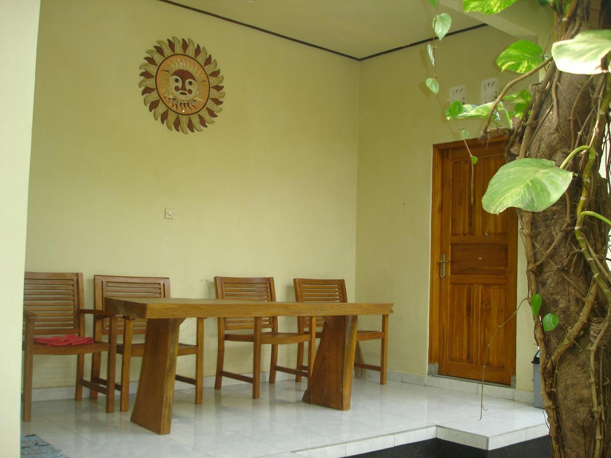 Penginapan Sedap Malam Lovina Exterior foto
